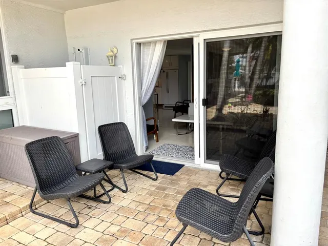 $500,000 | 1705 North Riverside Drive, Unit 2, Pompano Beach, FL 33062