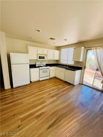 $2,100 | 8408 Shady Pines Drive, Las Vegas, NV 89131