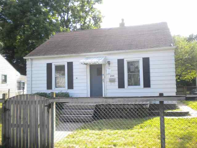 204 South Rolff Street Davenport, IA 52802 - Photo 1 of 8 Gallery Image 1