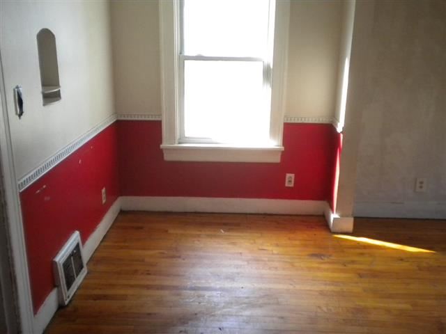 204 South Rolff Street Davenport, IA 52802 - Photo 3 of 8 Gallery Image 3