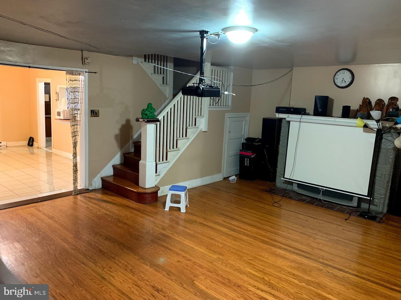 127 Copley Road Upper Darby, PA 19082 - Photo 2 of 11 Living Room