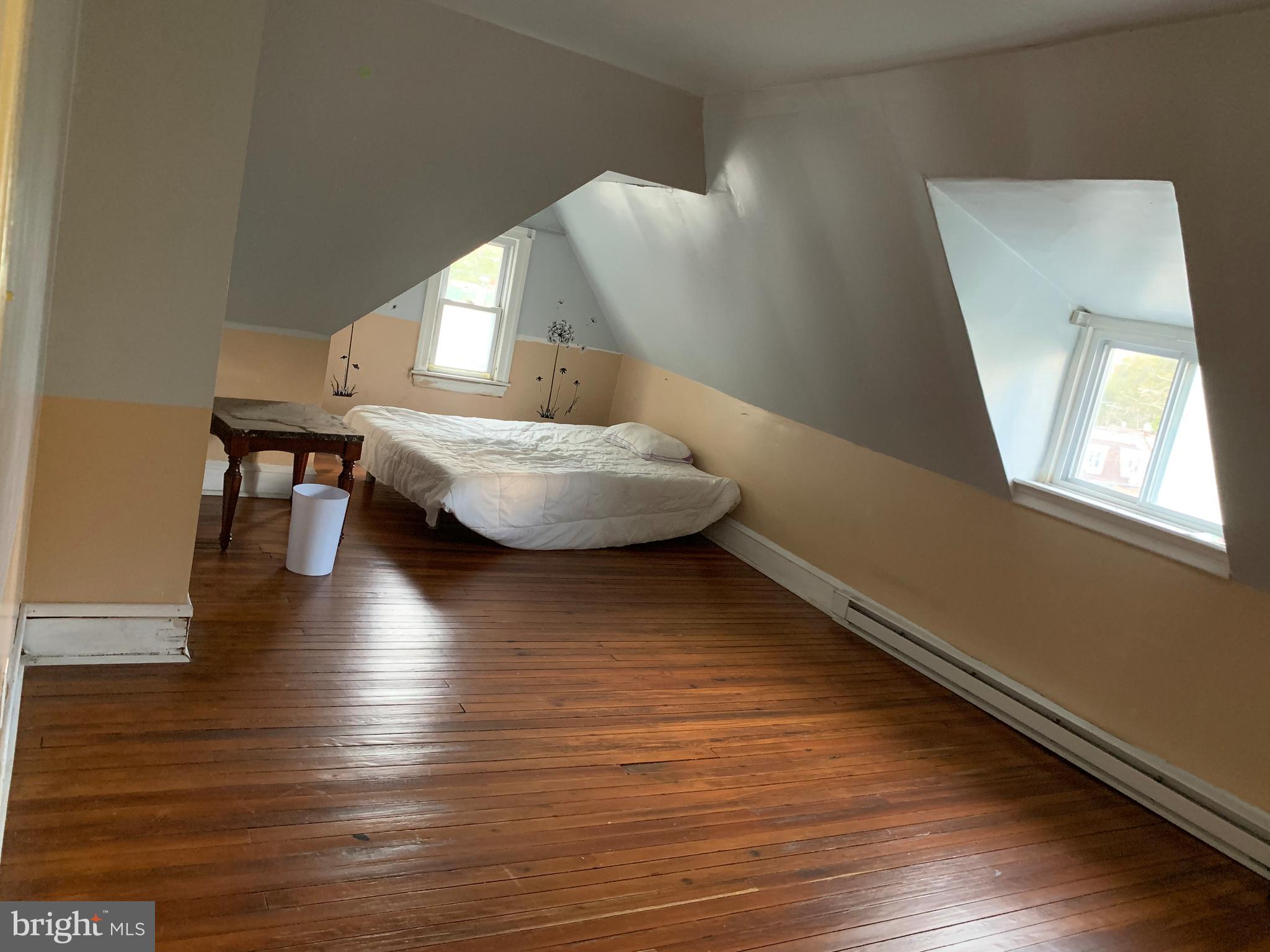 127 Copley Road Upper Darby, PA 19082 - Photo 9 of 11 3rd Floor Bedroom 1