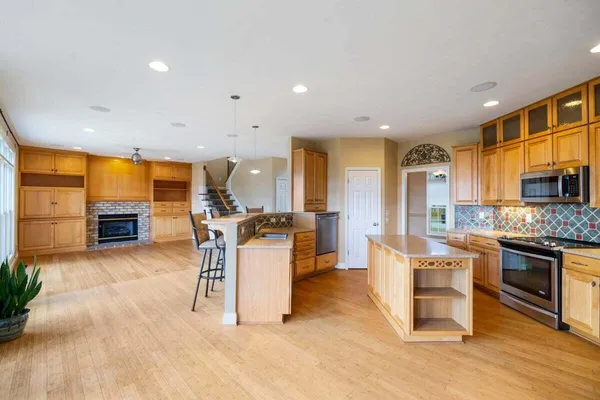 $675,000 | 2229 River Oaks Drive, Salem, VA 24153