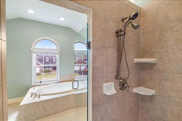 $675,000 | 2229 River Oaks Drive, Salem, VA 24153