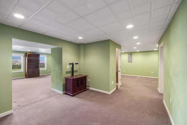 $675,000 | 2229 River Oaks Drive, Salem, VA 24153