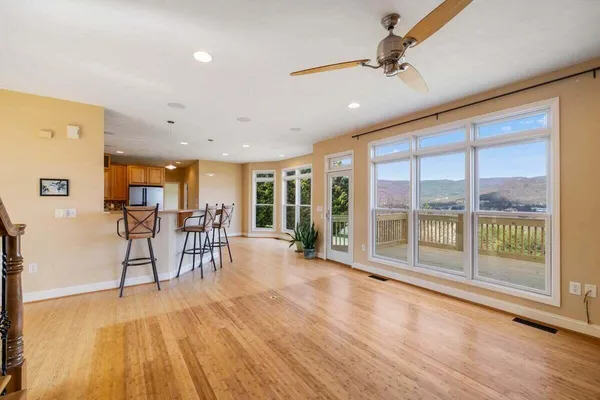 $675,000 | 2229 River Oaks Drive, Salem, VA 24153