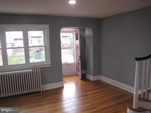 234 Sanford Road Upper Darby, PA 19082 - Photo 5 of 28