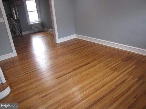 234 Sanford Road Upper Darby, PA 19082 - Photo 8 of 28
