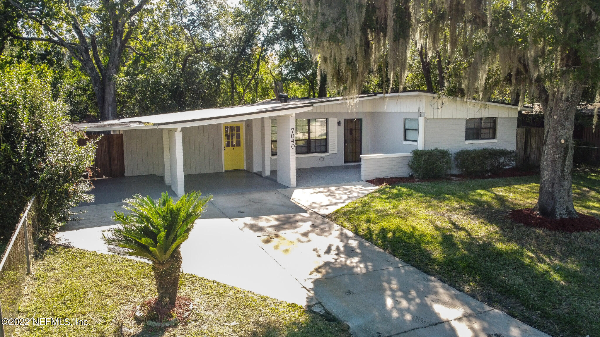 7040 Arques Road Jacksonville, FL 32205 - Photo 2 of 15 2) 25233-637ce142bbd1a
