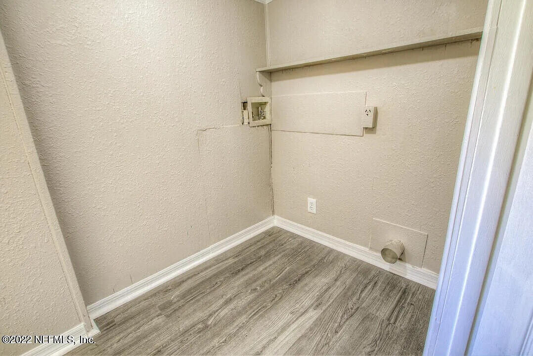 7040 Arques Road Jacksonville, FL 32205 - Photo 8 of 15 8) 25233-637ce14f629a5