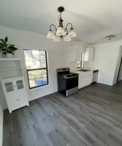 $1,400 | 613 South Saunders Street, Seguin, TX 78155