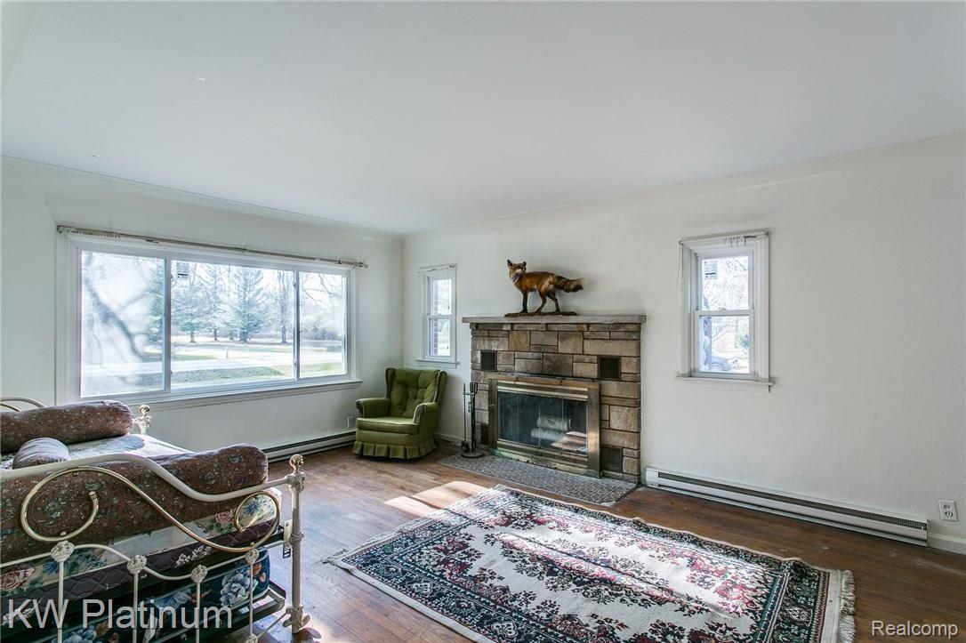 6784 Norman Road Jeddo, MI 48032 - Photo 9 of 17 7 6784 Norman Rd-13.JPG
