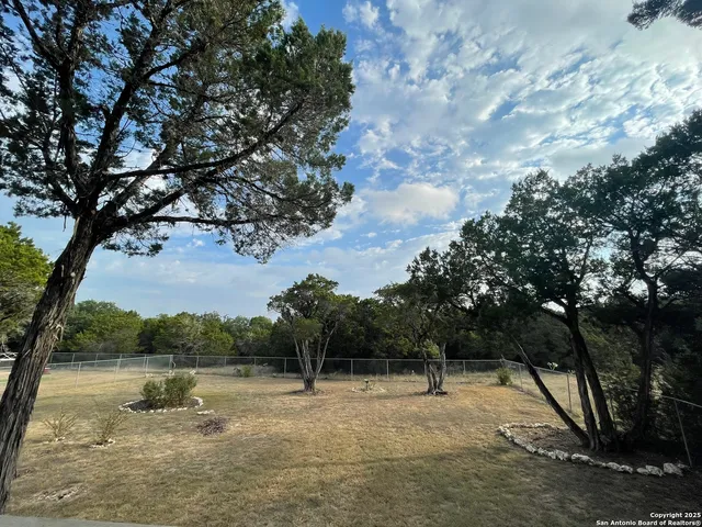$975 | 2238 Deer Run Pass, Canyon Lake, TX 78133