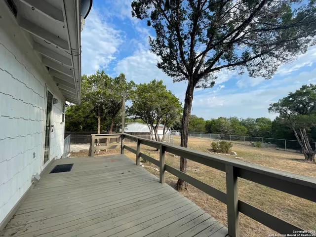 $975 | 2238 Deer Run Pass, Canyon Lake, TX 78133