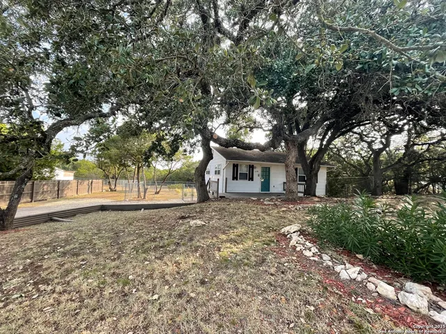 $975 | 2238 Deer Run Pass, Canyon Lake, TX 78133