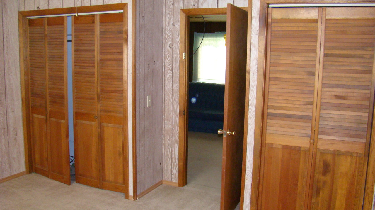 8520 Silver Bridge Road Palo Cedro, CA 96073 - Photo 11 of 14 Guest Bedroom