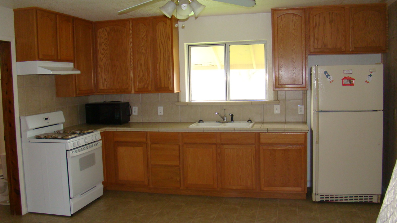 8520 Silver Bridge Road Palo Cedro, CA 96073 - Photo 9 of 14 Guest House Kitchen