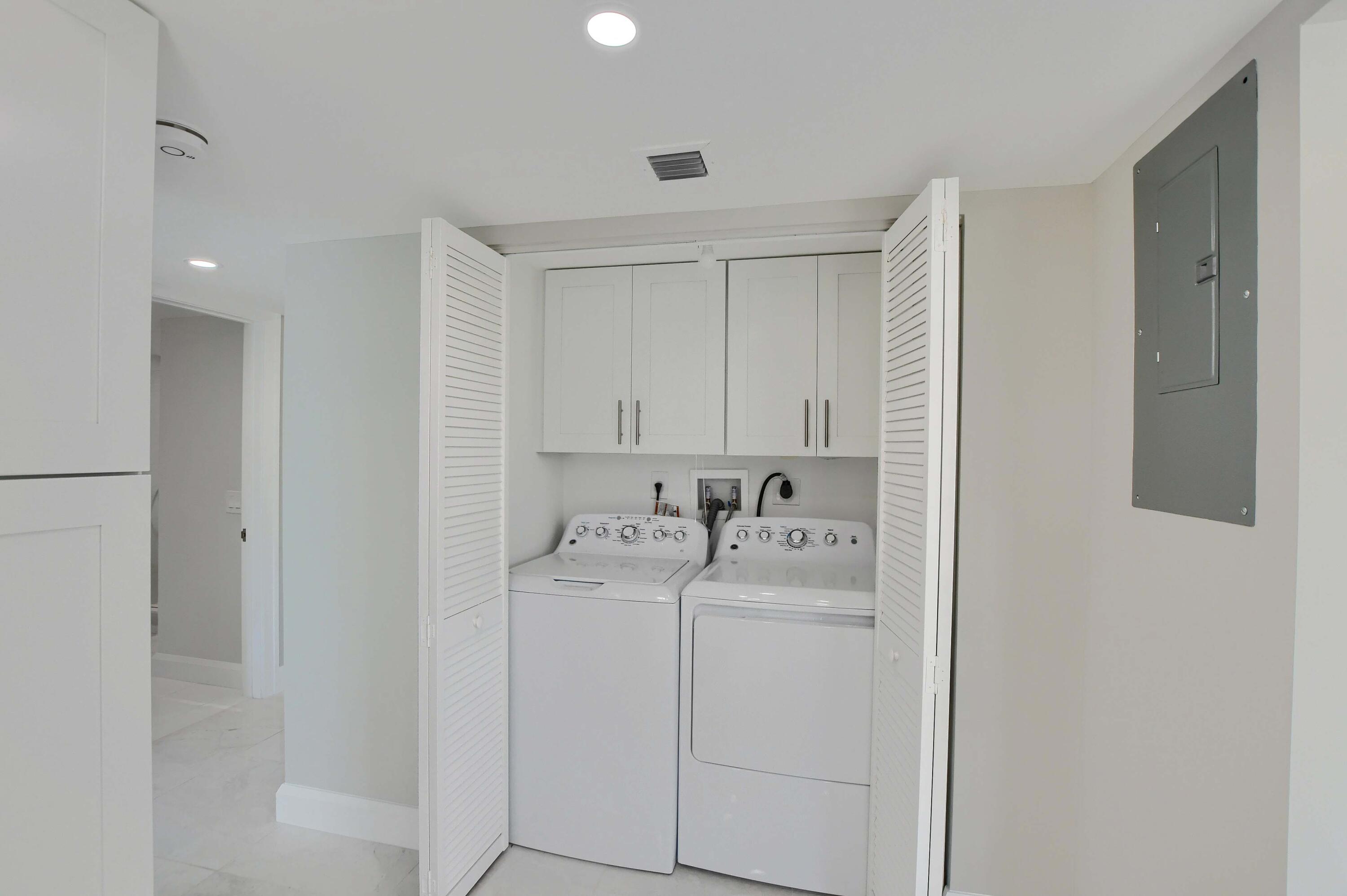 7847 Lakeside Boulevard, Unit 1032 Boca Raton, FL 33434 - Photo 16 of 49 16_ebf_1655-hdr(5)