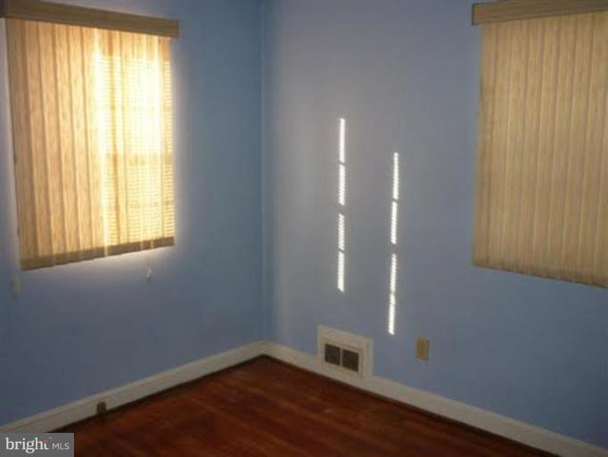 1309 Roxanna Road Northwest Washington, DC 20012 - Photo 5 of 12 Bedroom #1
