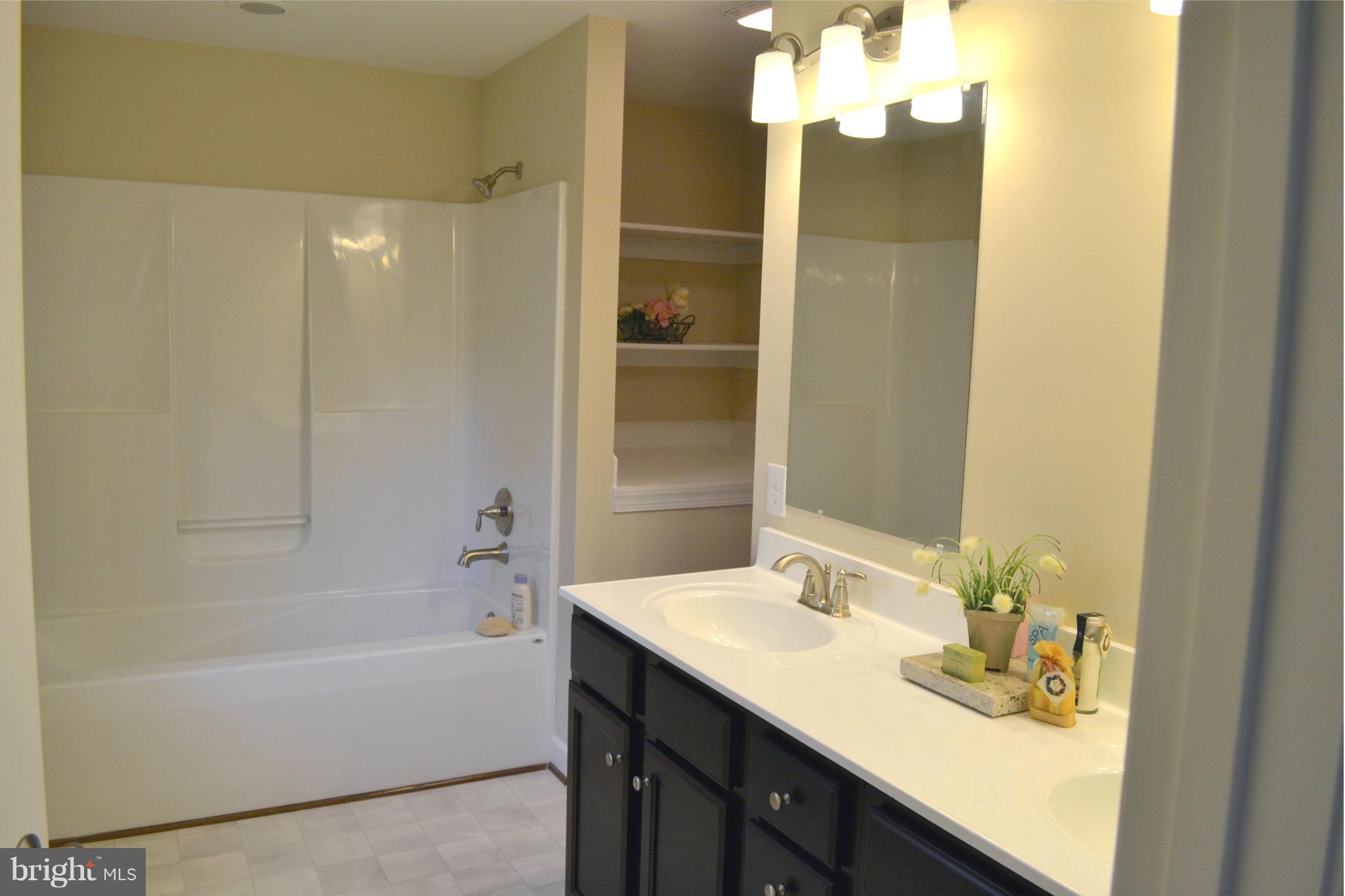 11680 Alum Springs Road Rixeyville, VA 22737 - Photo 14 of 29 Dbl bowl vanity & oversized 6' tub