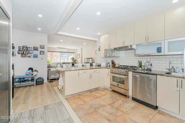 $695,000 | 2408 Ocean Avenue, Unit 4 | Homecrest