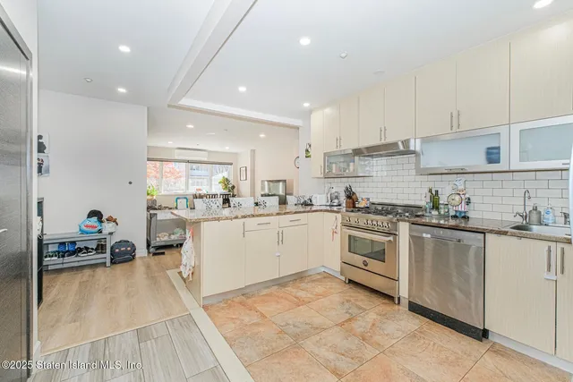 $695,000 | 2408 Ocean Avenue, Unit 4 | Homecrest