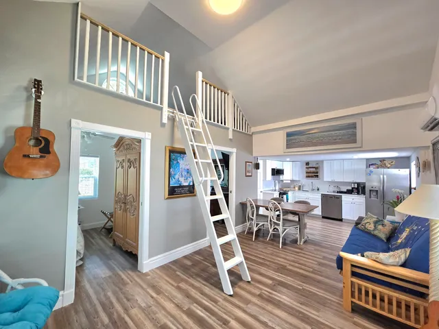 $5,000 | 927 Catherine Street, Key West, FL 33040