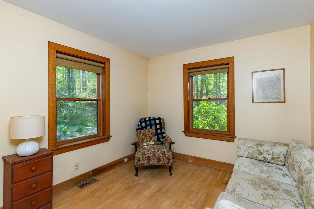 860 S Road Hopkinton, NH 03229 - Photo 3 of 26