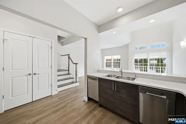 $3,088 | 764 New Bridge Road, Unit 2P, Teaneck, NJ 07666