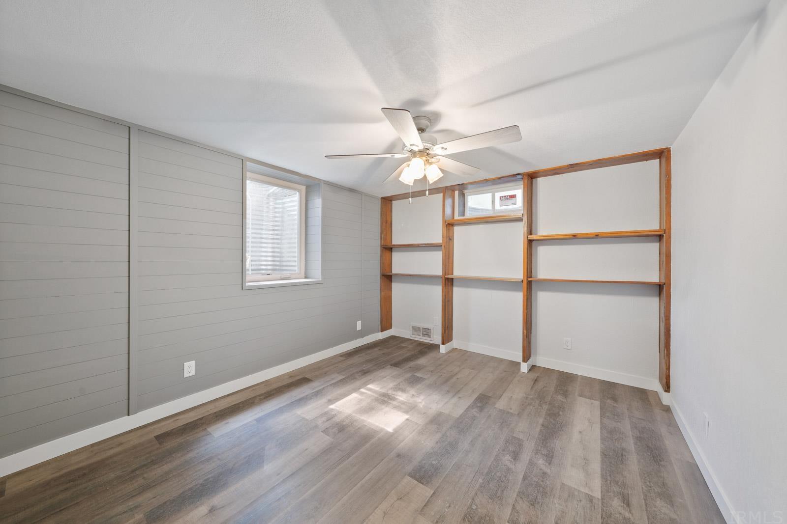 11481 Edison Road Osceola, IN 46561 - Photo 20 of 32 Gallery Image 20