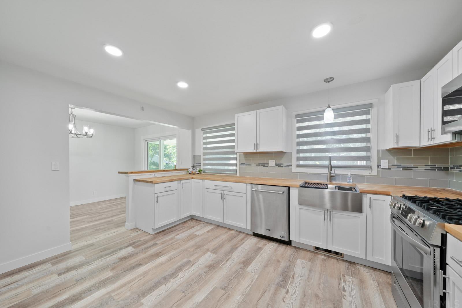 11481 Edison Road Osceola, IN 46561 - Photo 5 of 32 Gallery Image 5