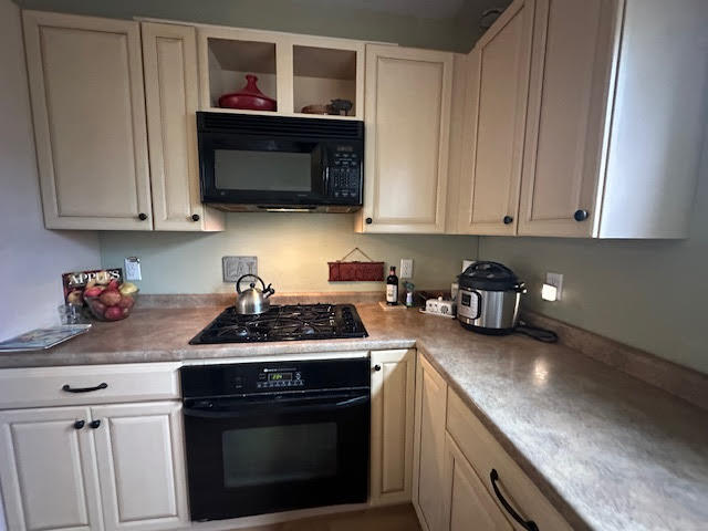 138 Congress Street Belfast, ME 04915 - Photo 26 of 56 unnamed (37)