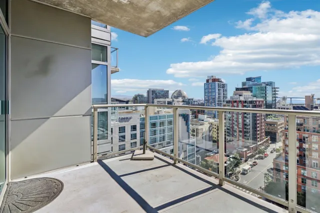 $809,900 | 800 The Mark Lane, Unit 1606, San Diego, CA 92101