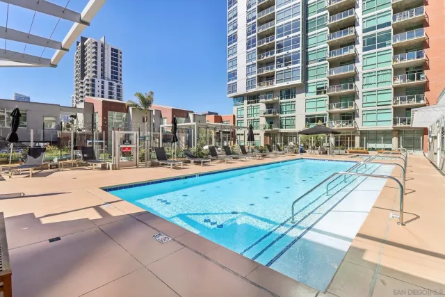 $809,900 | 800 The Mark Lane, Unit 1606, San Diego, CA 92101