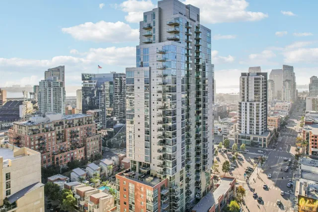 $809,900 | 800 The Mark Lane, Unit 1606, San Diego, CA 92101