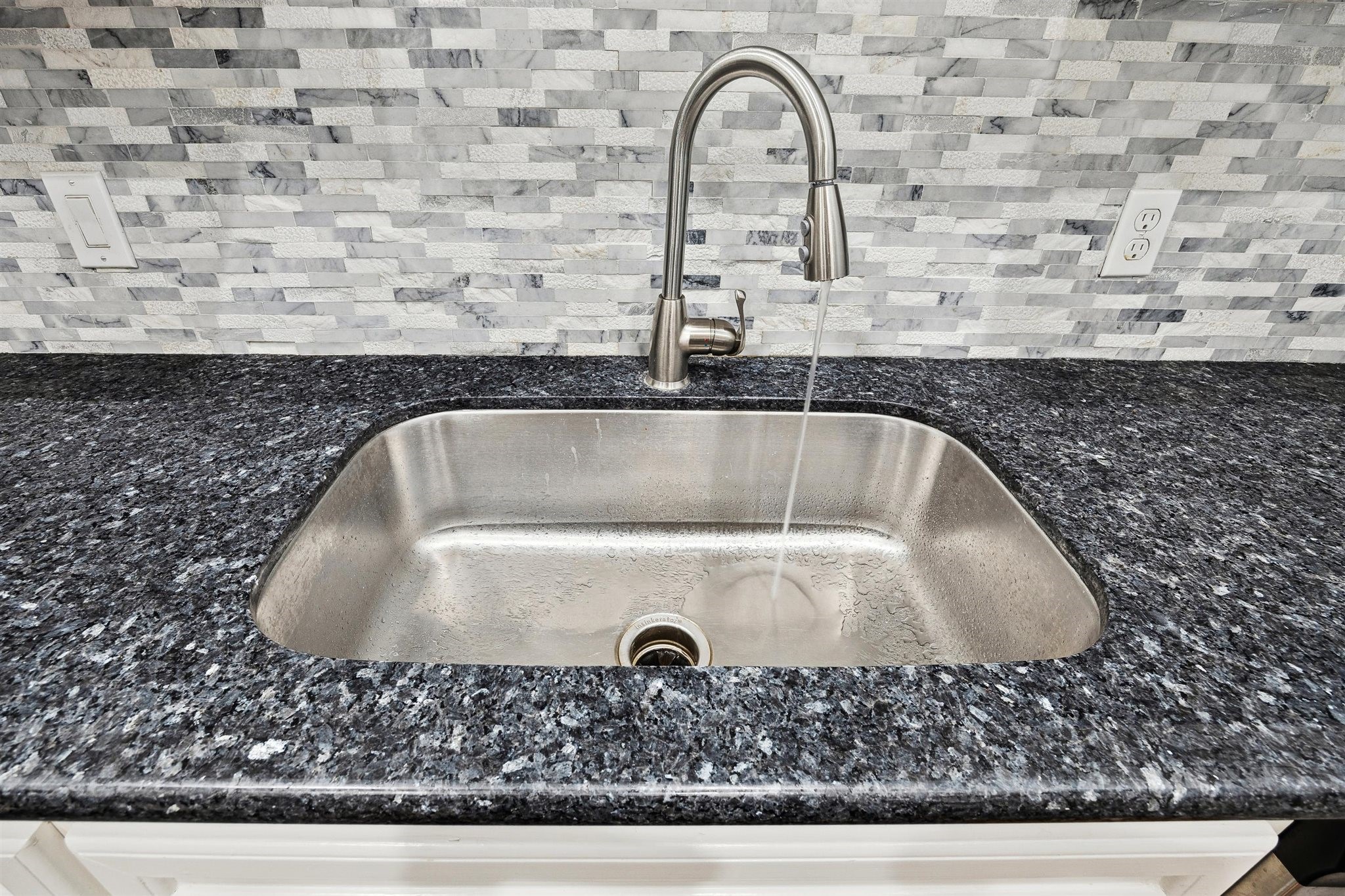 11315 South Main Street, Unit 1401 Houston, TX 77025 - Photo 3 of 14