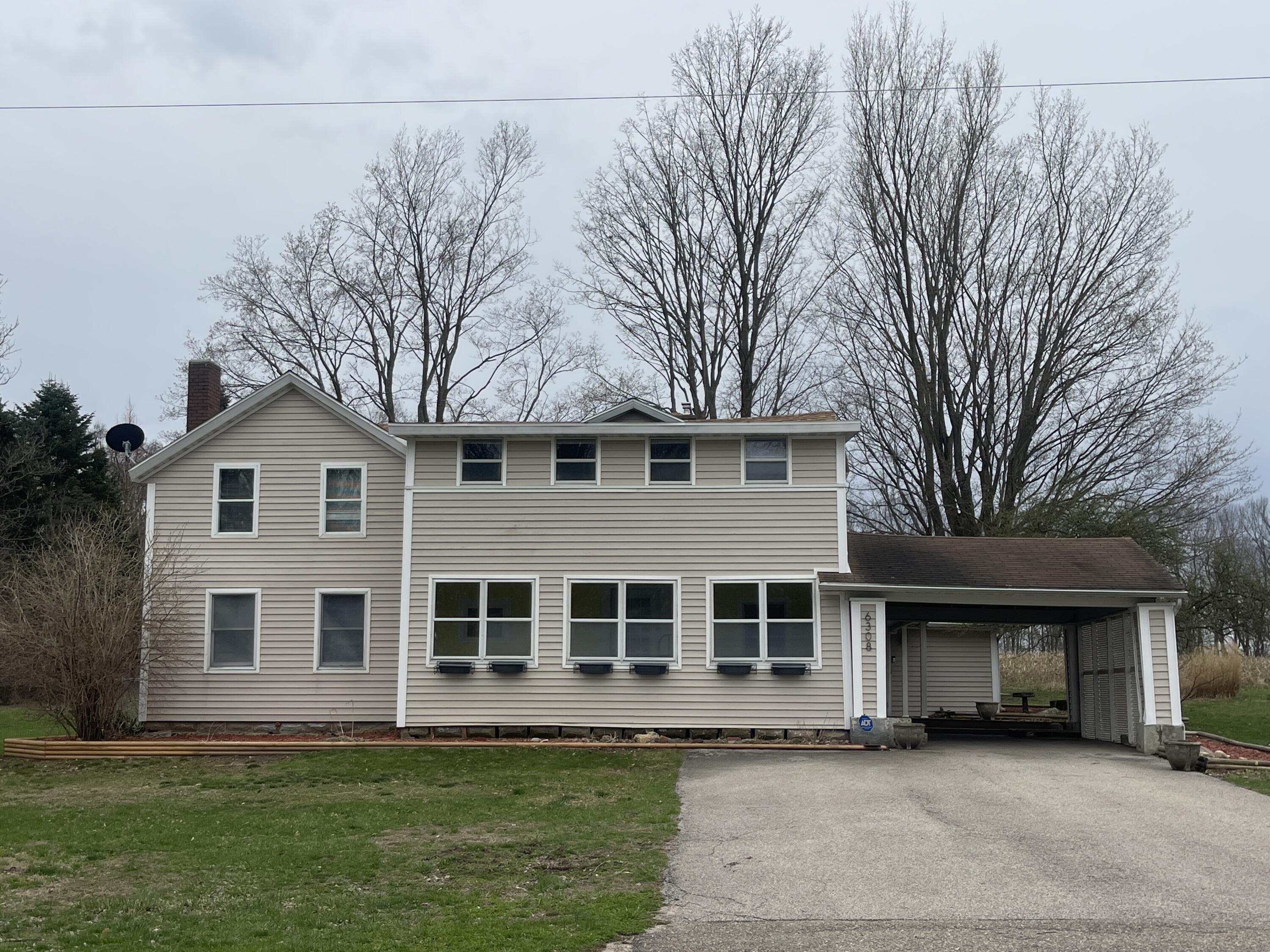 6308 East Becht Road Coloma, MI 49038 - Photo 1 of 28 Front View of Home