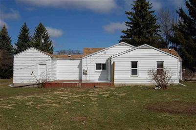 4701 Davison Road Lapeer, MI 48446 - Photo 2 of 2 20117233-1.JPG