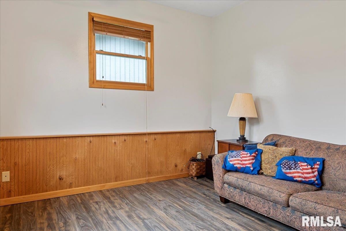 111 Willow Road Rochester, IL 62563 - Photo 8 of 45