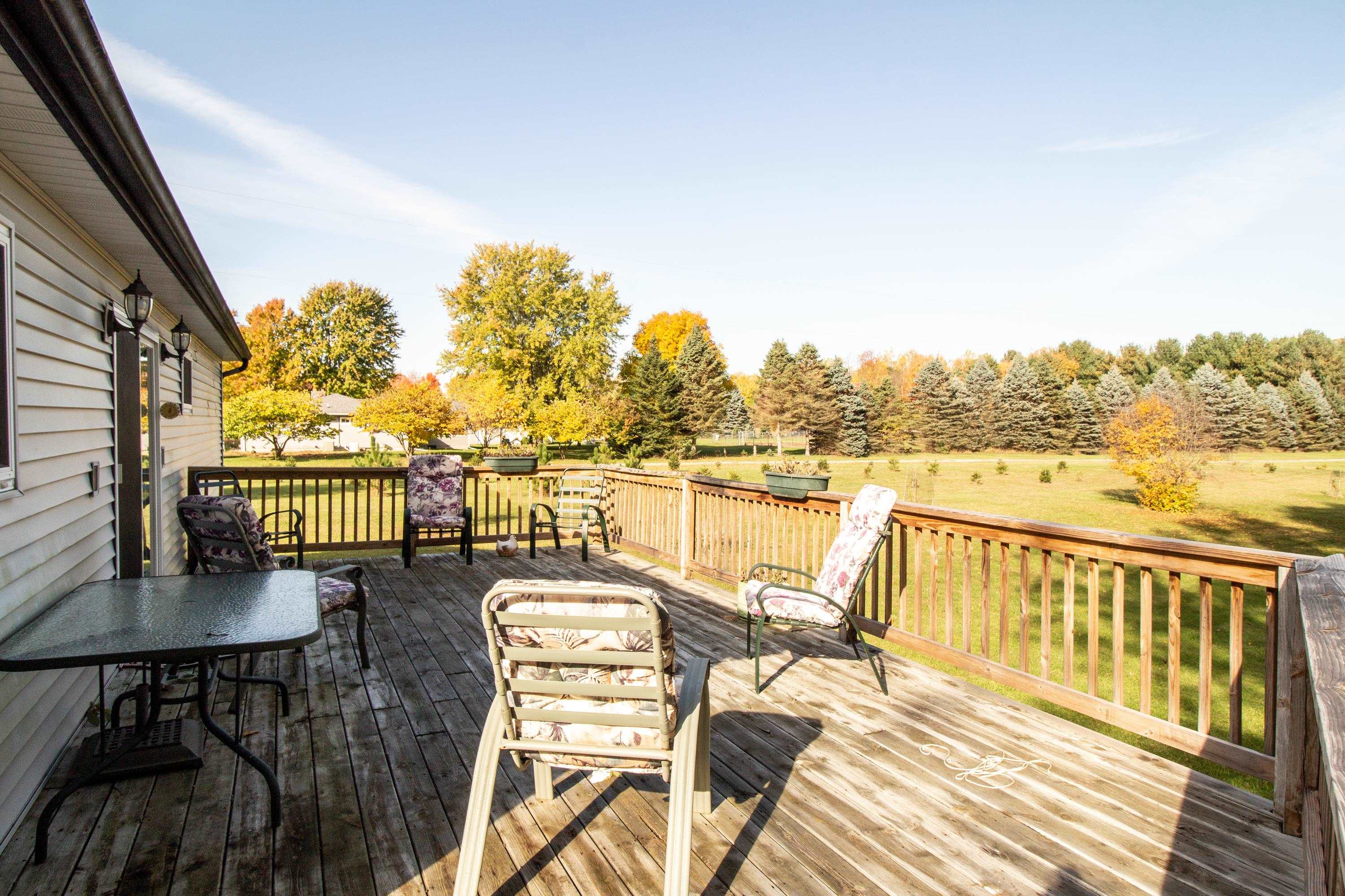 6099 East Lake Road Millington, MI 48746 - Photo 31 of 45 50093905-30.JPG
