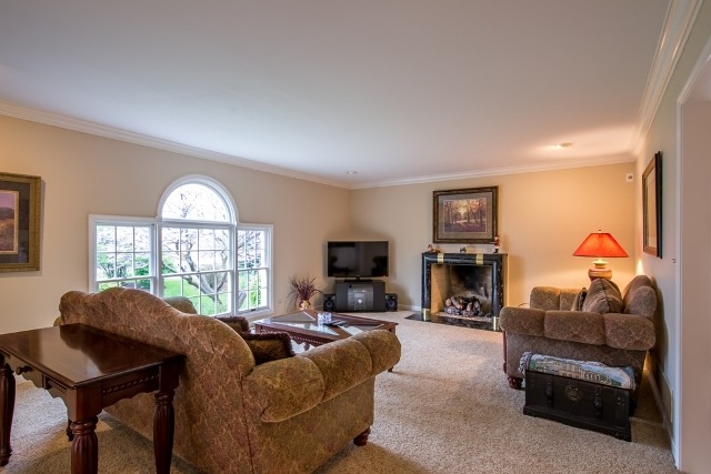 2811 Turnberry Road St. Charles, IL 60174 - Photo 9 of 24