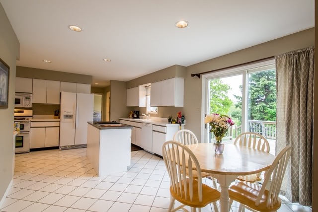 2811 Turnberry Road St. Charles, IL 60174 - Photo 10 of 24