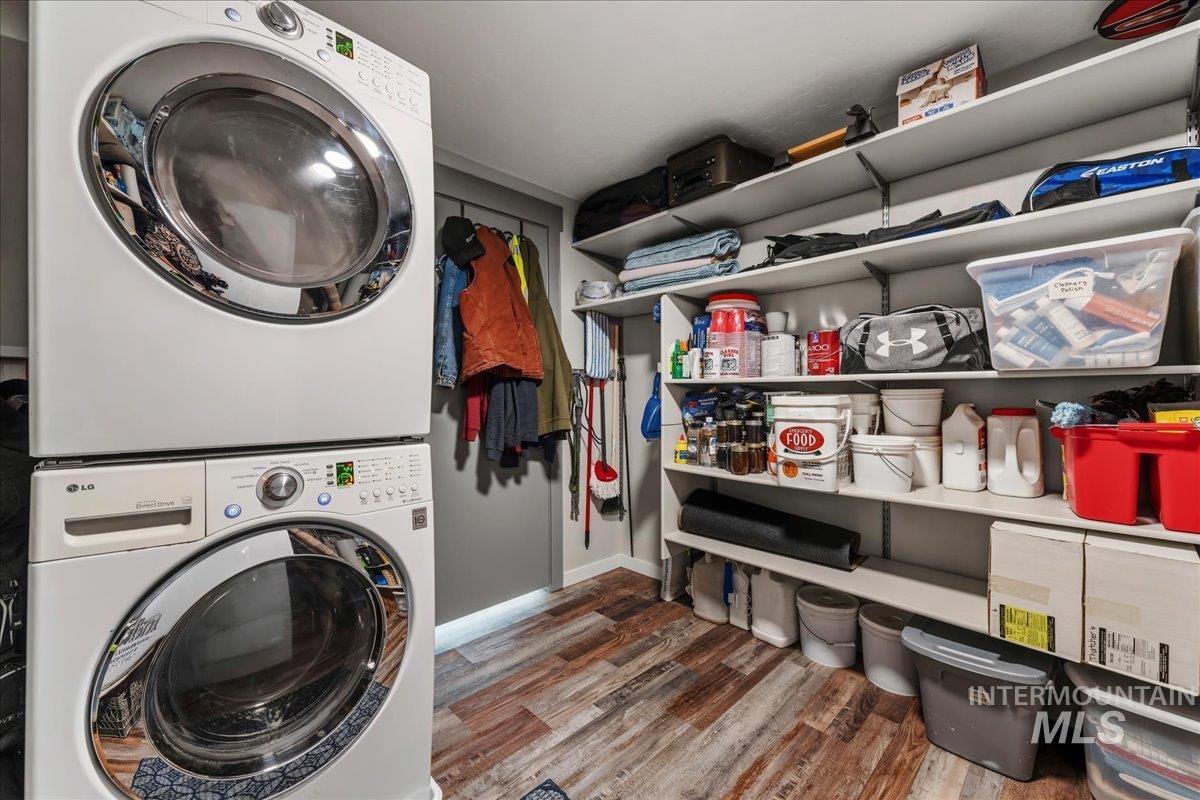 6323 Foothill Road Star, ID 83669 - Photo 29 of 50 Dedicated utility space featuring stacked front-load laundry appliances