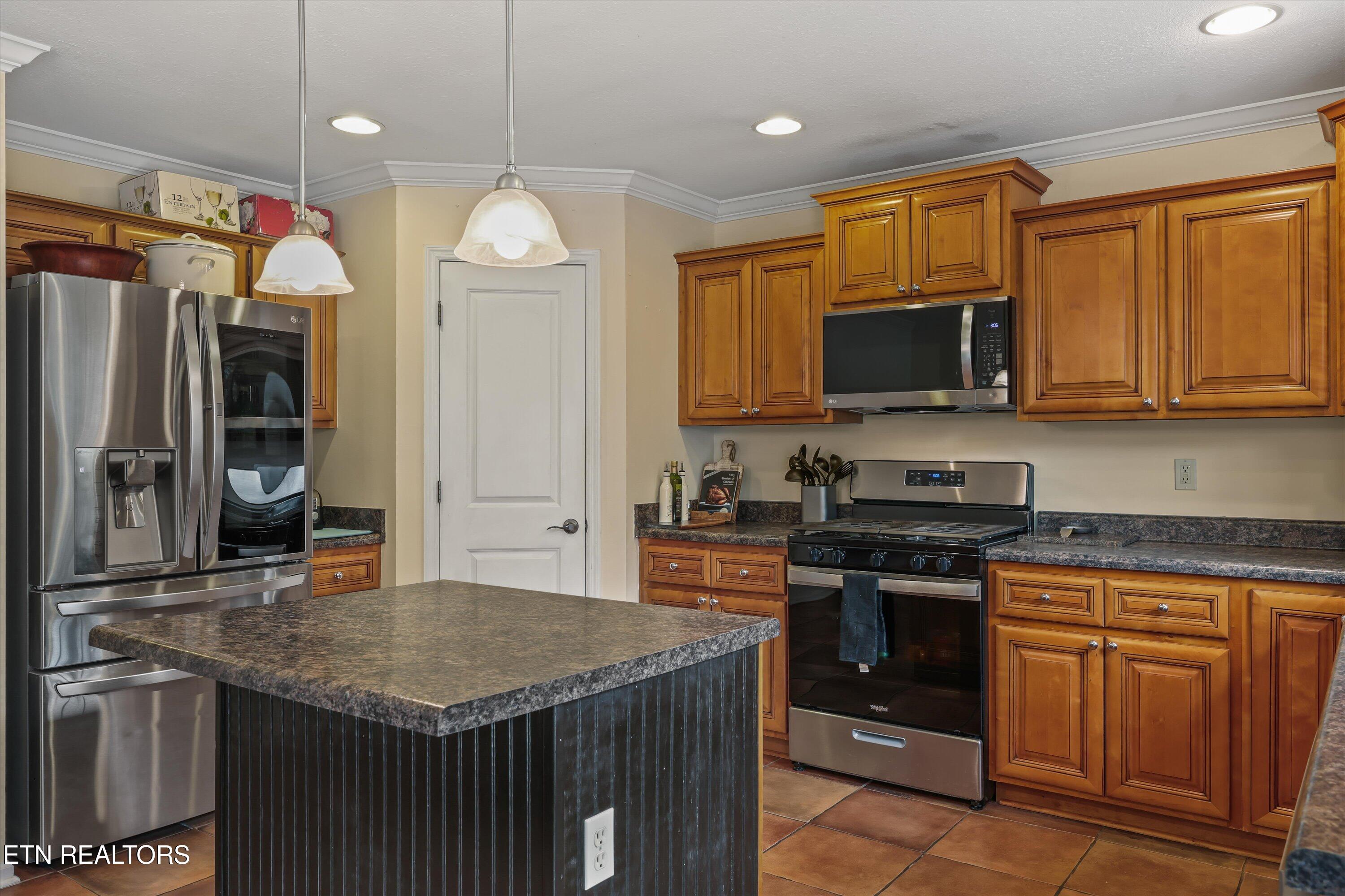 901 Heathgate Road Knoxville, TN 37922 - Photo 12 of 45 Kitchen