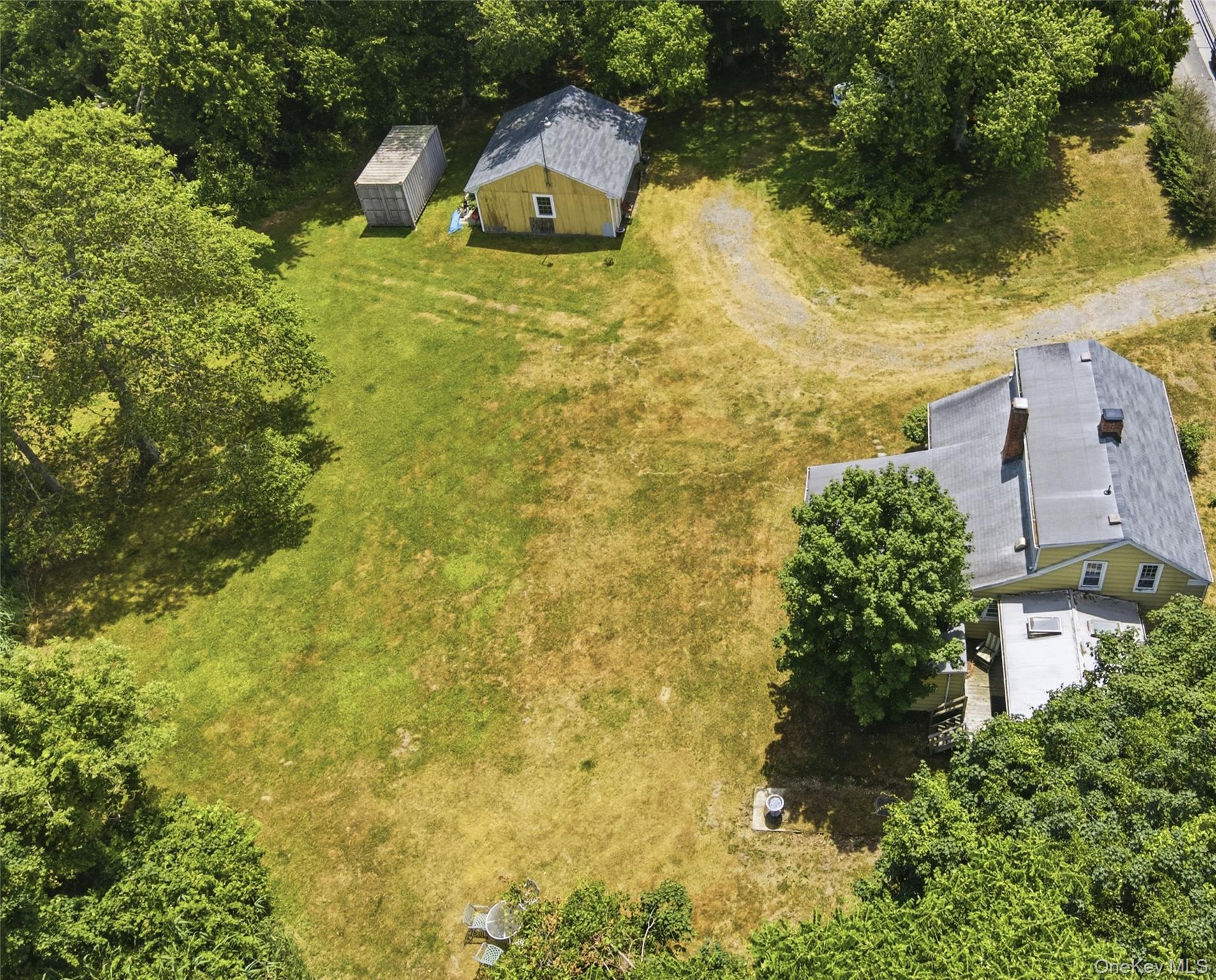 1680 North Sea Road Southampton, NY 11968 - Photo 16 of 45