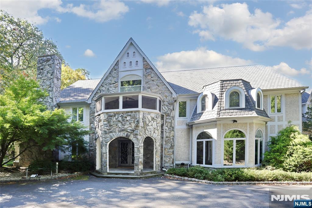9 Cameron Road Saddle River, NJ 07458 - Photo 45 of 50 Gallery Image 45
