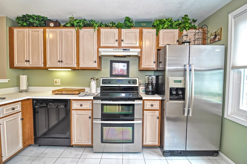 23 Stone Ridge Road, Unit 23 Franklin, MA 02038 - Photo 6 of 30 Gallery Image 6