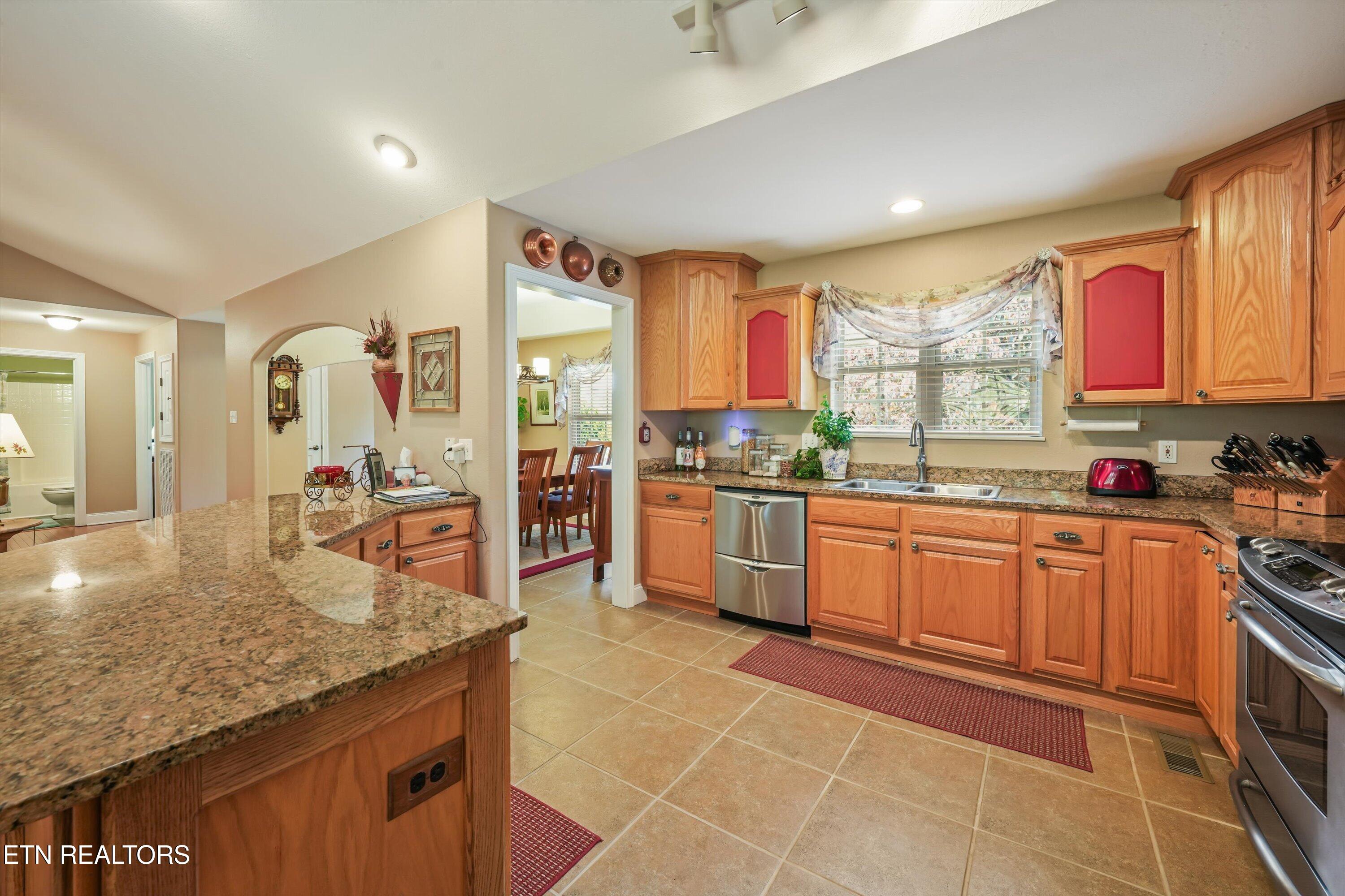 1432 Chessingham Drive Maryville, TN 37801 - Photo 14 of 40 20-1432 Chessingham Dr 20