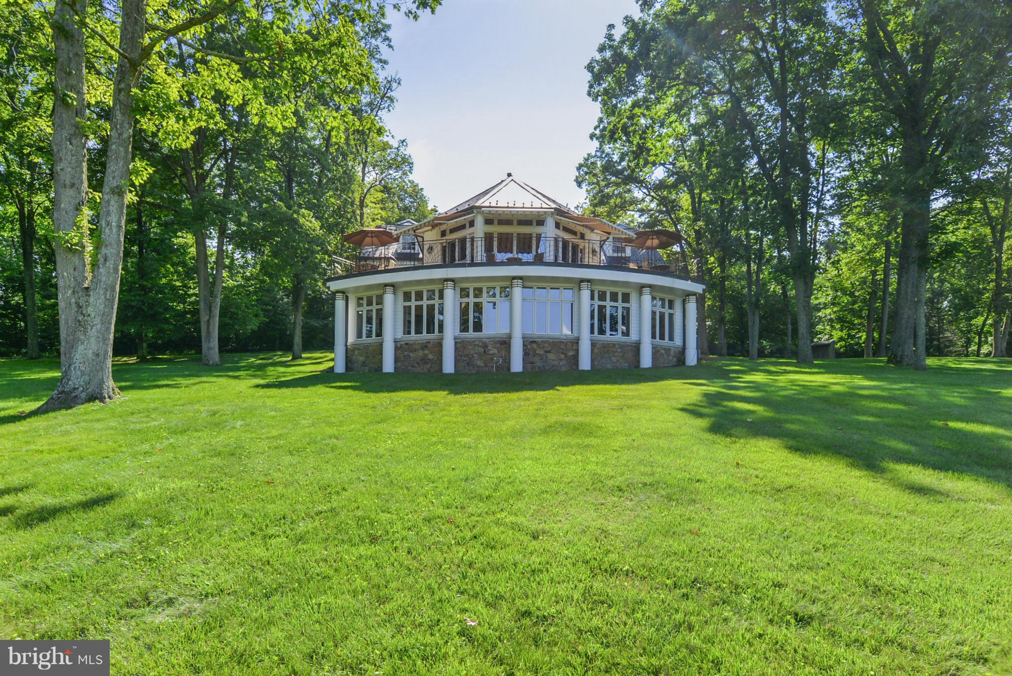 18294 Blue Ridge Mountain Road Bluemont, VA 20135 - Photo 1 of 30 Exterior (Front)
