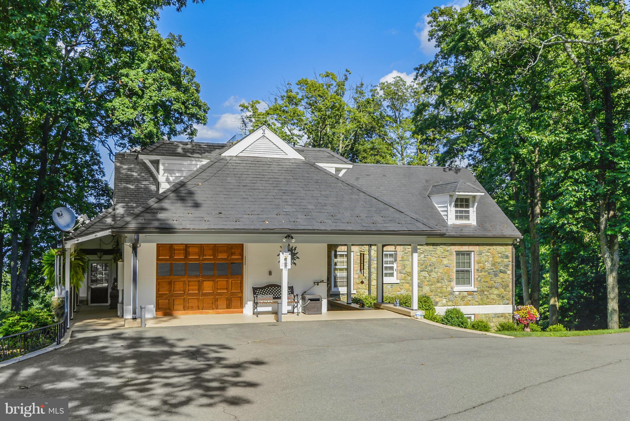 18294 Blue Ridge Mountain Road Bluemont, VA 20135 - Photo 27 of 30 Exterior (General)